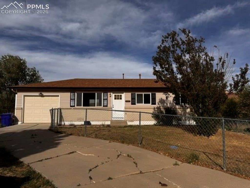 4210 College View Drive, Colorado Springs, CO 80906 — exterior