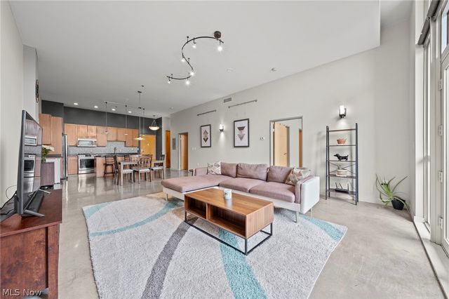1951 W 26th Street 215, Cleveland, OH 44113