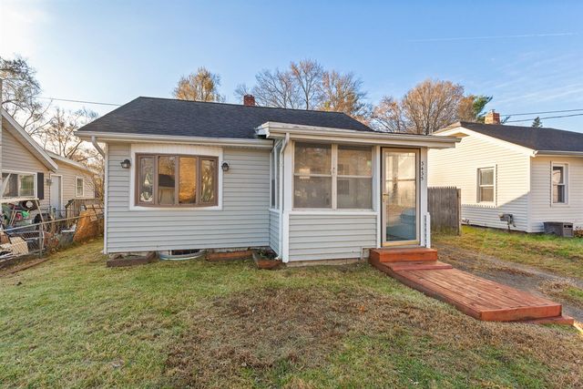 3435 Sunnyheart Avenue, Jackson, MI 49202