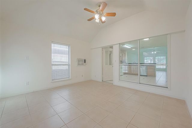 9138 Blake Bend Circle, Houston, TX 77095