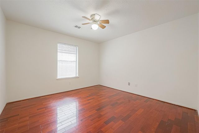 9138 Blake Bend Circle, Houston, TX 77095