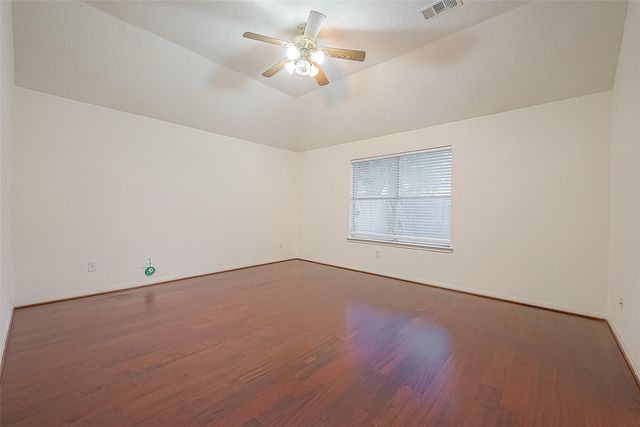 9138 Blake Bend Circle, Houston, TX 77095