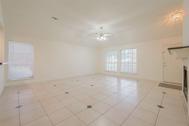 9138 Blake Bend Circle, Houston, TX 77095