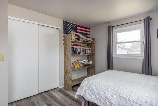 2915 S GLADYS AVENUE, Appleton, WI 54915