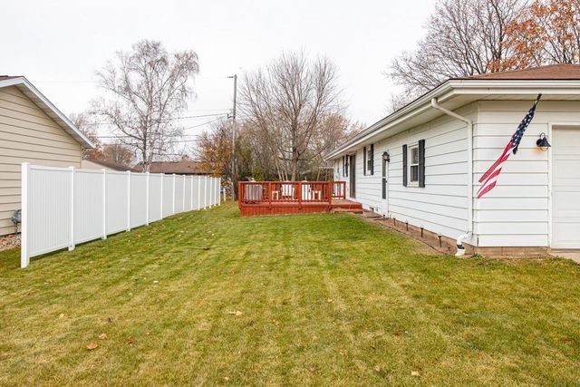 2915 S GLADYS AVENUE, Appleton, WI 54915
