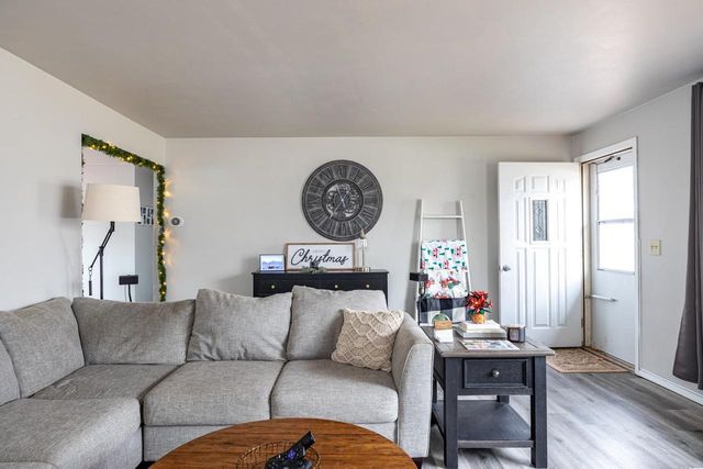 2915 S GLADYS AVENUE, Appleton, WI 54915