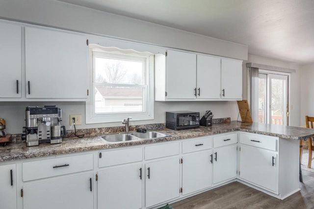 2915 S GLADYS AVENUE, Appleton, WI 54915