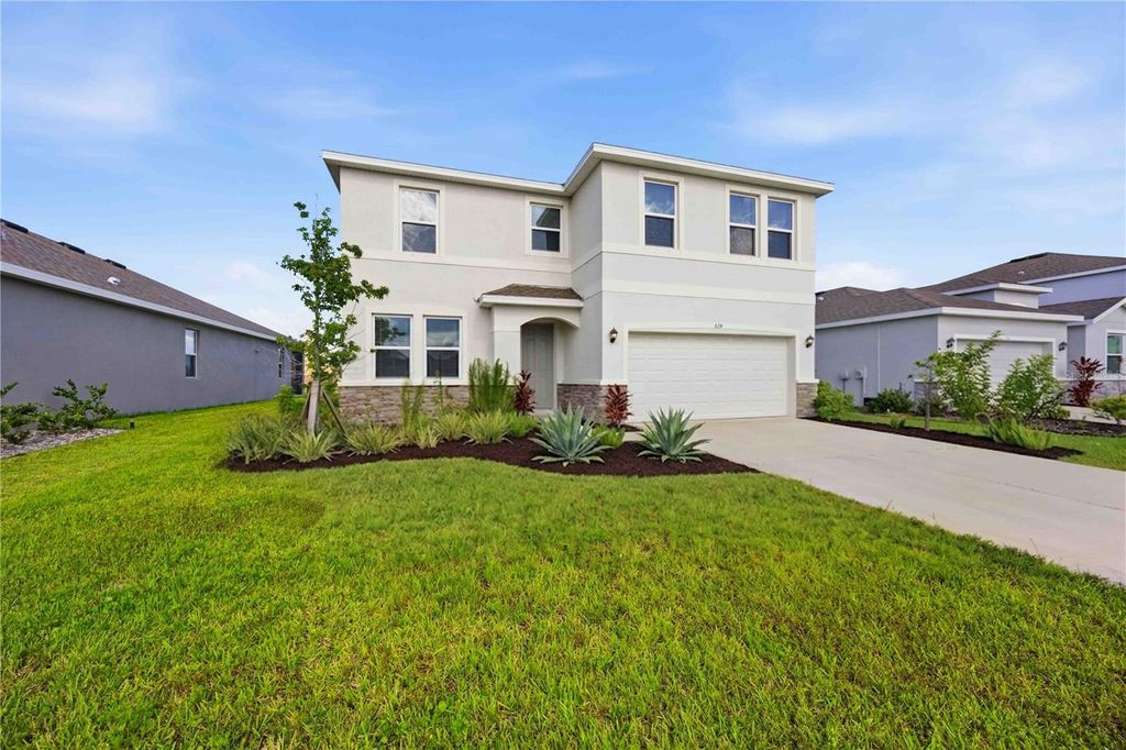 Image 3 of property listing at 624 160TH STREET E, Bradenton, FL 34212
