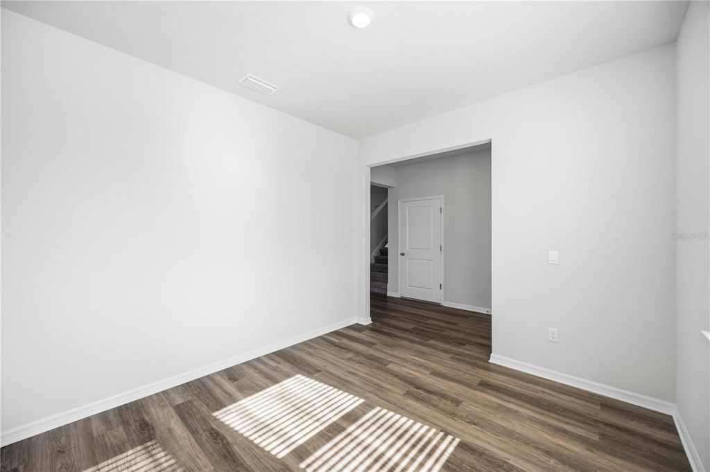 Image 25 of property listing at 624 160TH STREET E, Bradenton, FL 34212