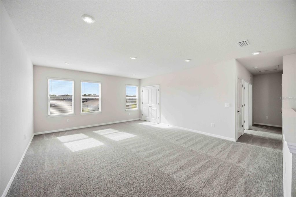 Image 30 of property listing at 624 160TH STREET E, Bradenton, FL 34212