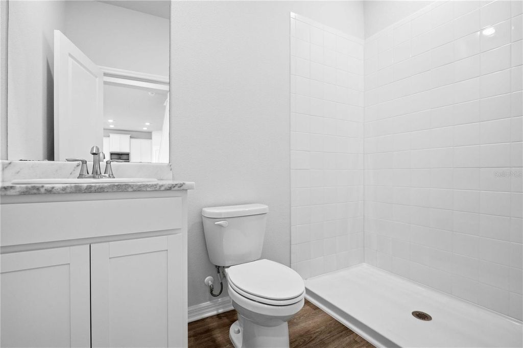 Image 34 of property listing at 624 160TH STREET E, Bradenton, FL 34212
