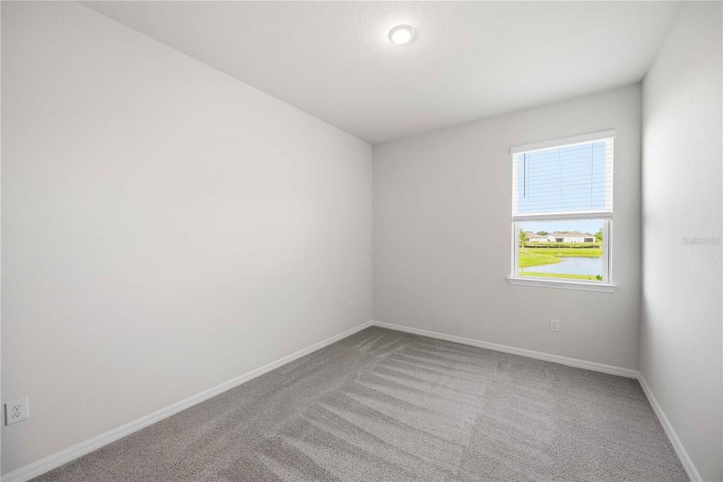 Image 37 of property listing at 624 160TH STREET E, Bradenton, FL 34212