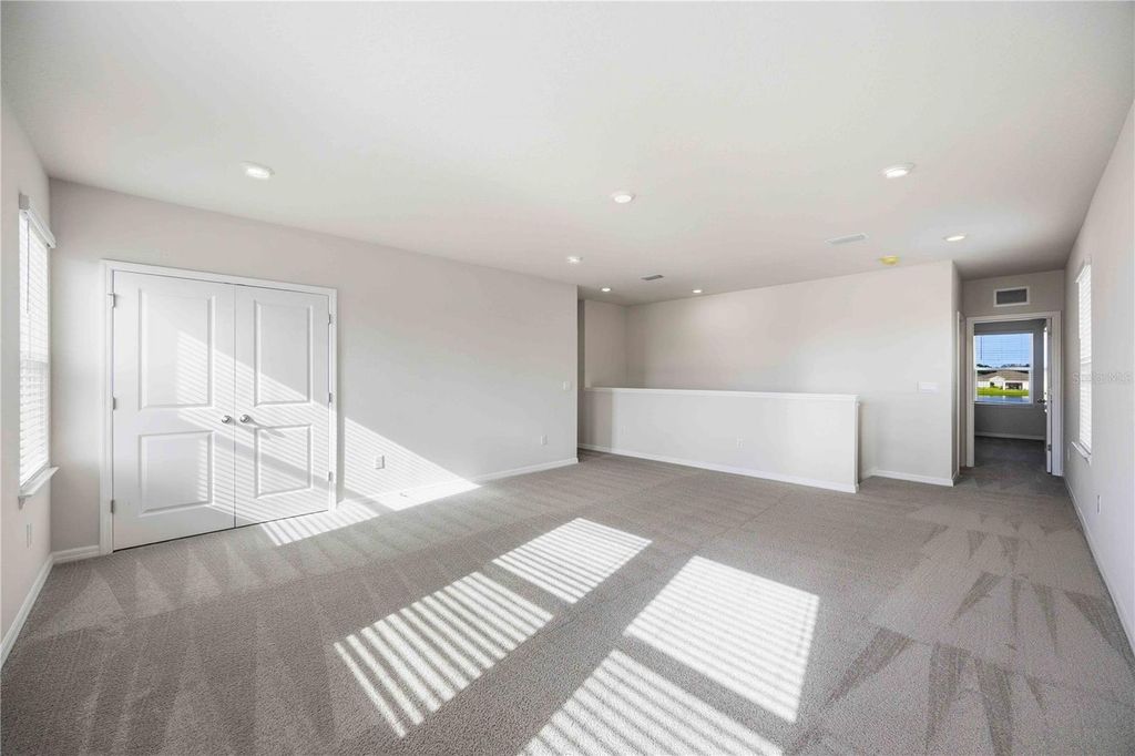 Image 40 of property listing at 624 160TH STREET E, Bradenton, FL 34212