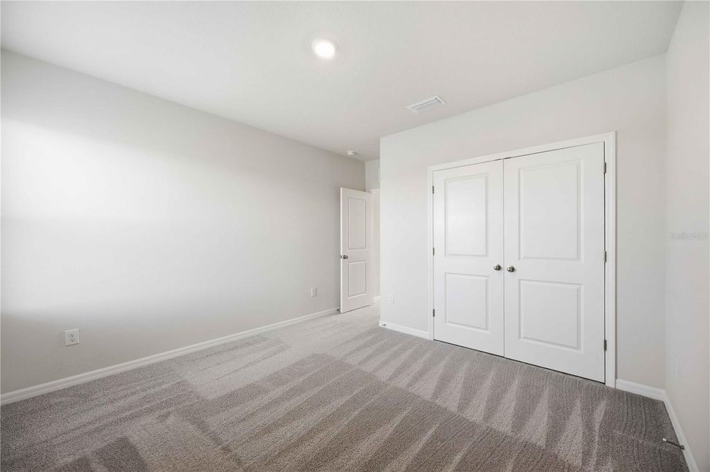 Image 45 of property listing at 624 160TH STREET E, Bradenton, FL 34212