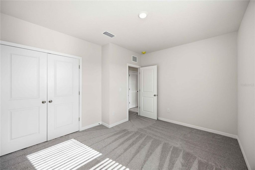 Image 50 of property listing at 624 160TH STREET E, Bradenton, FL 34212