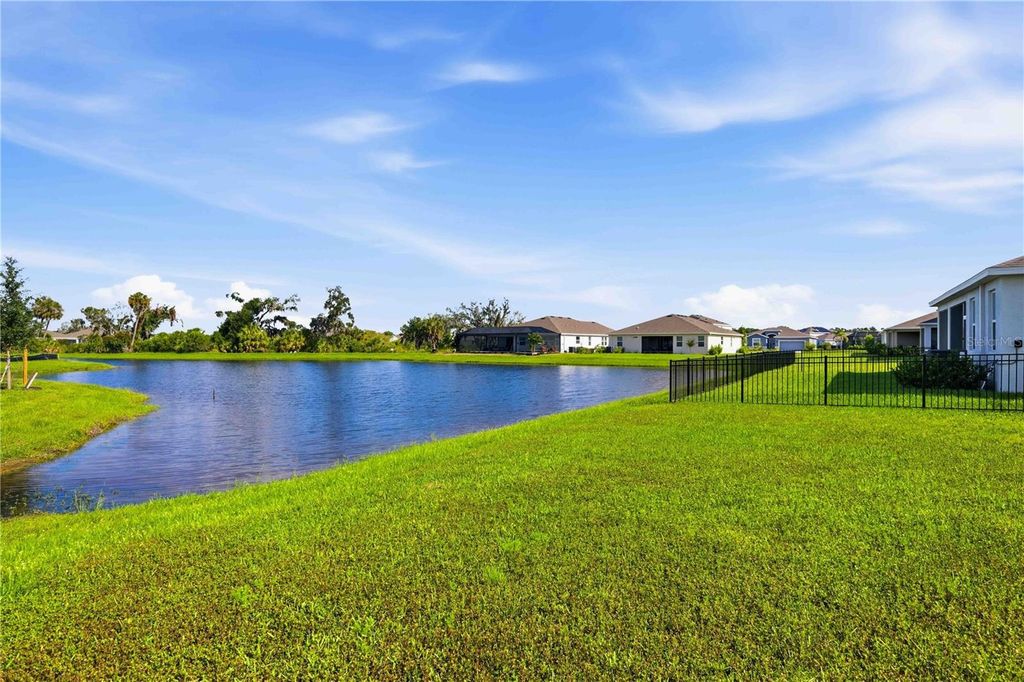 Image 60 of property listing at 624 160TH STREET E, Bradenton, FL 34212