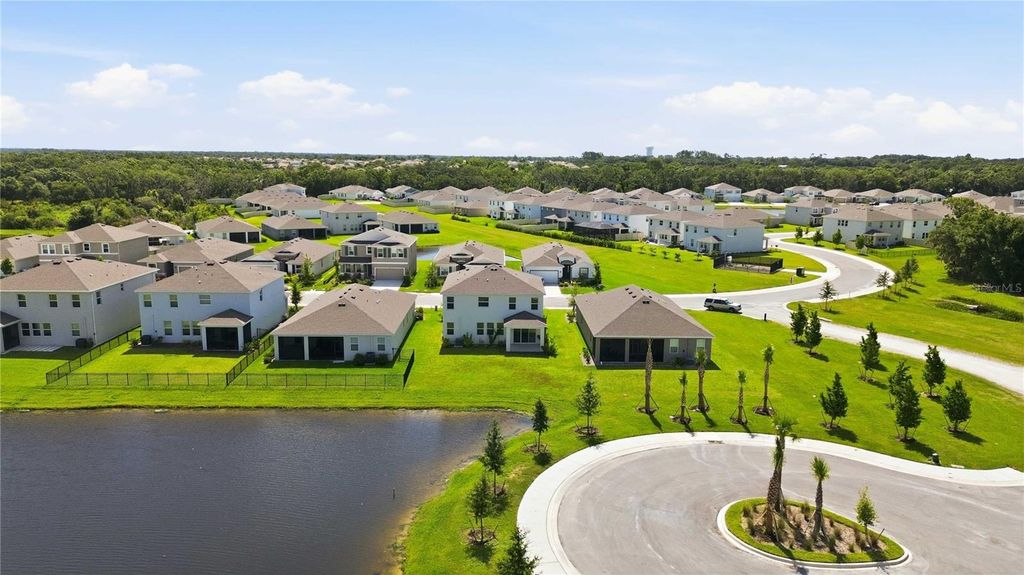 Image 73 of property listing at 624 160TH STREET E, Bradenton, FL 34212