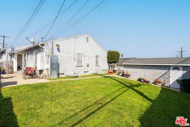 9506 S Manhattan Place, Los Angeles, CA 90047