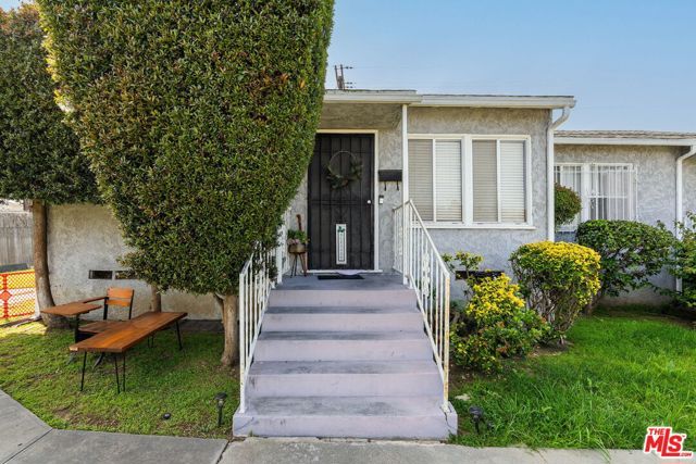 9506 S Manhattan Place, Los Angeles, CA 90047