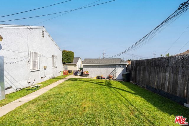 9506 S Manhattan Place, Los Angeles, CA 90047