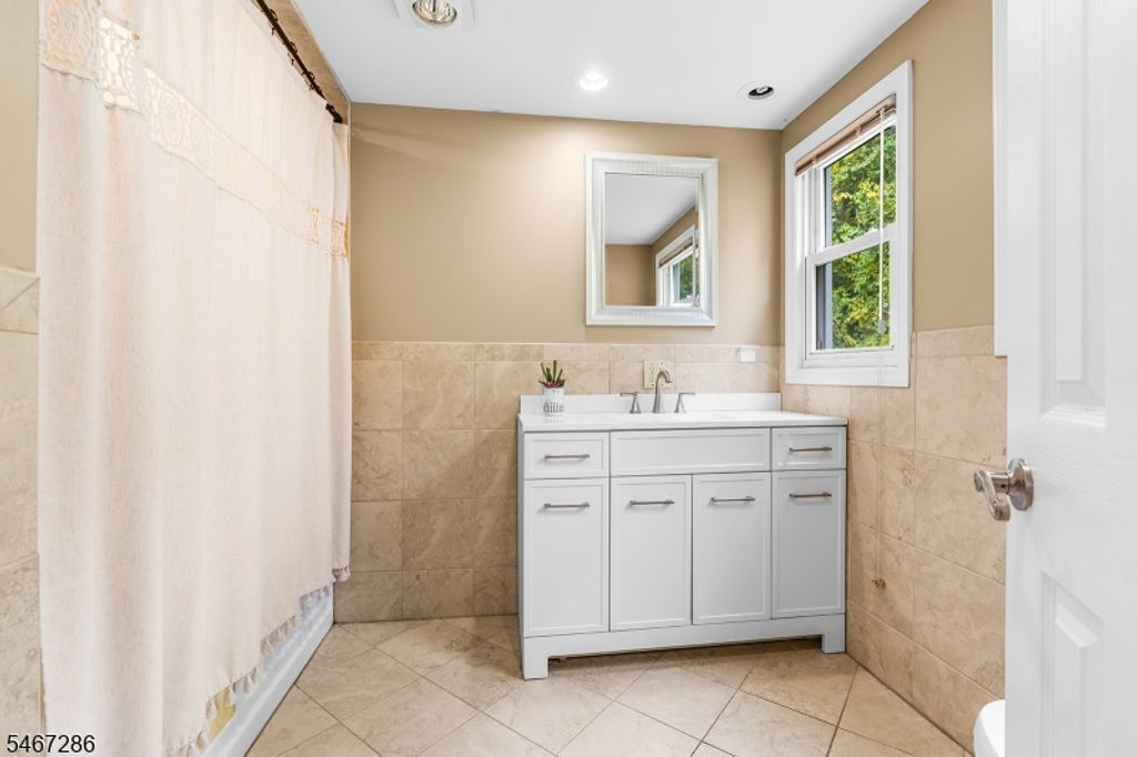 1 Ledgewood Trl, Kinnelon Boro, NJ 07405 — photo 5