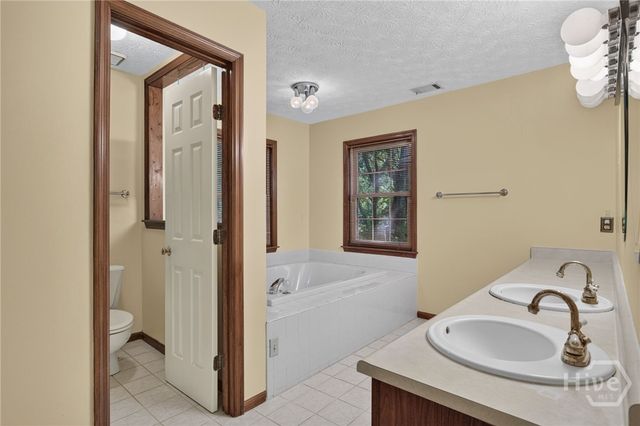 55 River Bend Road, Richmond Hill, GA 31324