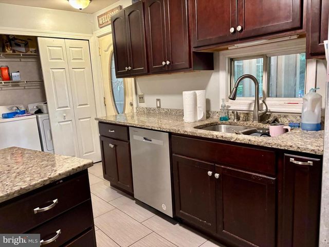 149 SMOKETOWN RD, Mertztown, PA 19539