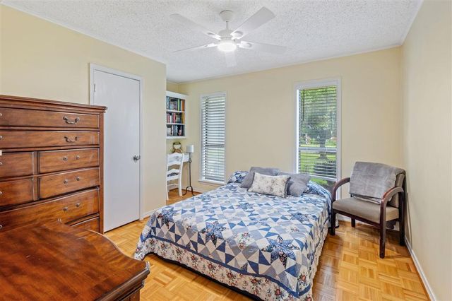 4601 W QUAIL HOLLOW Drive, Lake Charles, LA 70605