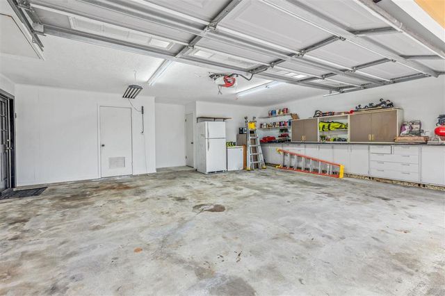 4601 W QUAIL HOLLOW Drive, Lake Charles, LA 70605