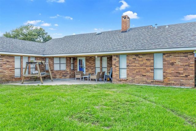 4601 W QUAIL HOLLOW Drive, Lake Charles, LA 70605