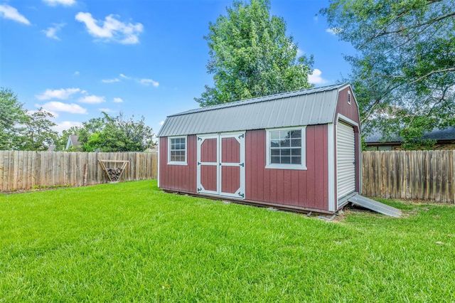 4601 W QUAIL HOLLOW Drive, Lake Charles, LA 70605