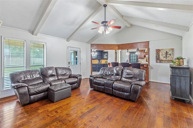 4601 W QUAIL HOLLOW Drive, Lake Charles, LA 70605