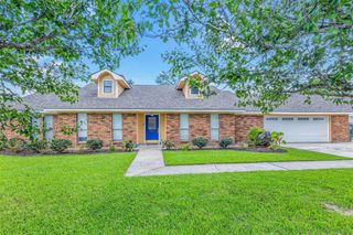 4601 W QUAIL HOLLOW Drive, Lake Charles, LA 70605