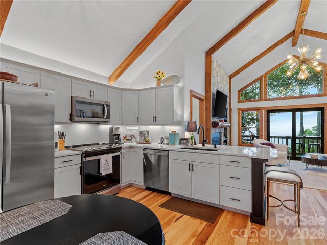 135 Club House Drive 5A, Burnsville, NC 28714