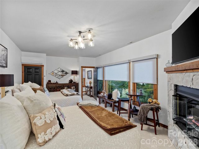 135 Club House Drive 5A, Burnsville, NC 28714