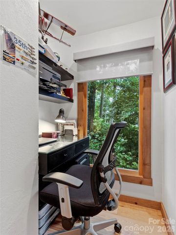 135 Club House Drive 5A, Burnsville, NC 28714