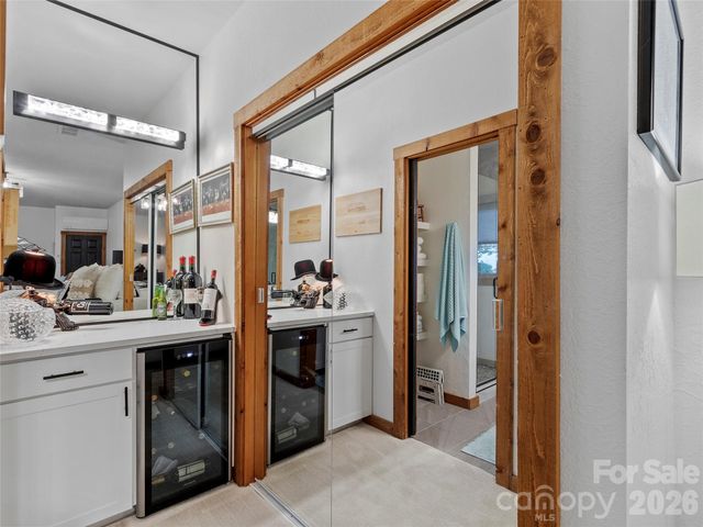 135 Club House Drive 5A, Burnsville, NC 28714