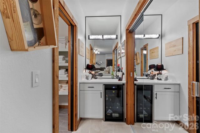135 Club House Drive 5A, Burnsville, NC 28714