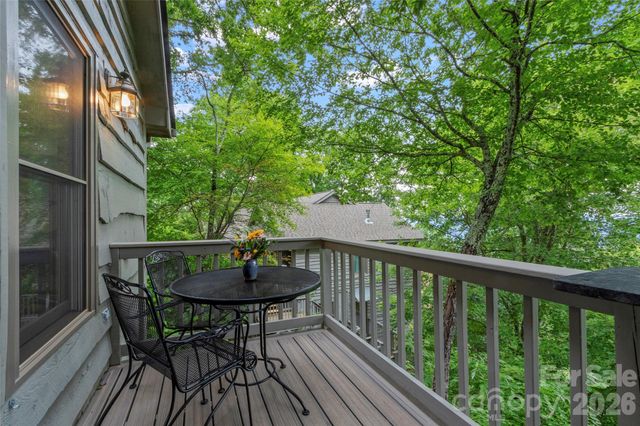 135 Club House Drive 5A, Burnsville, NC 28714