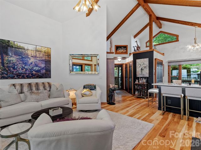 135 Club House Drive 5A, Burnsville, NC 28714