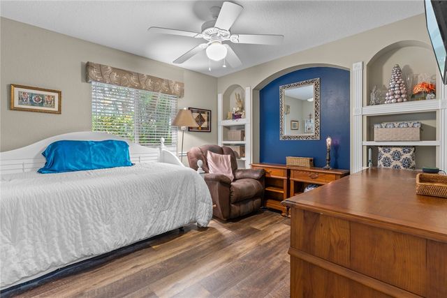 2190 4th Lane SW, Vero Beach, FL 32962