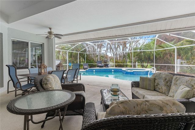 2190 4th Lane SW, Vero Beach, FL 32962