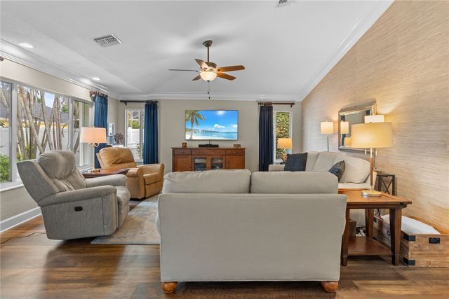 2190 4th Lane SW, Vero Beach, FL 32962