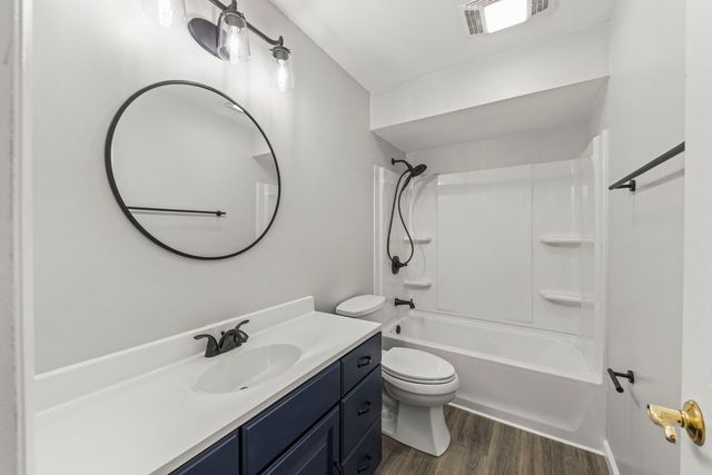 6S174 LAKEWOOD Drive, Naperville, IL 60540