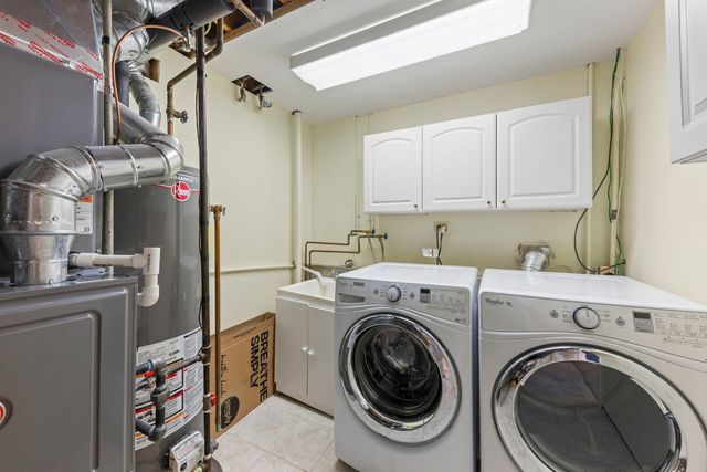 6S174 LAKEWOOD Drive, Naperville, IL 60540