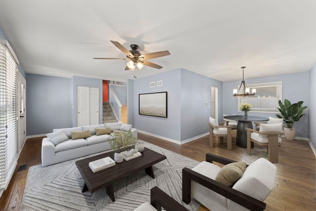 6S174 LAKEWOOD Drive, Naperville, IL 60540