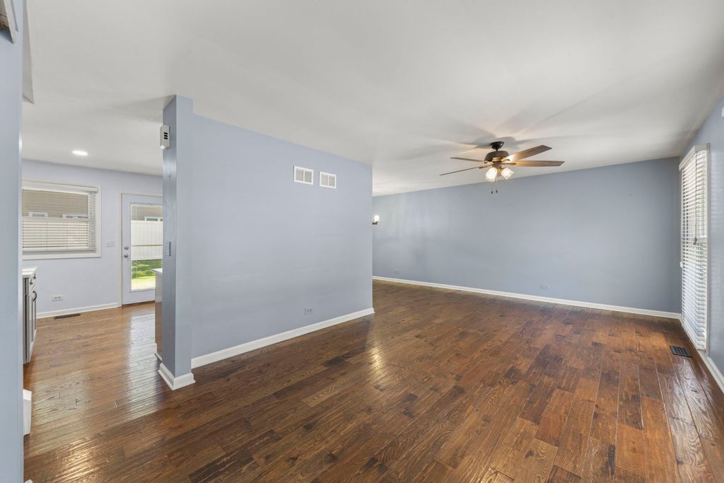6S174 LAKEWOOD Drive, Naperville, IL 60540 — photo 5