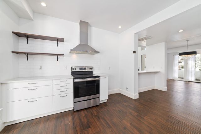 7655 S Braeswood Boulevard 5, Houston, TX 77071