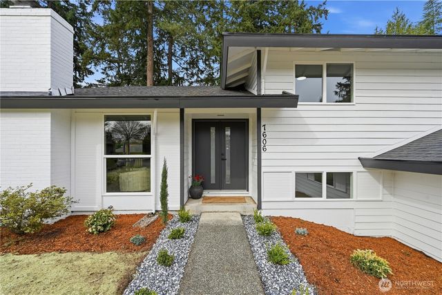 7606 91st Avenue SW, Lakewood, WA 98498