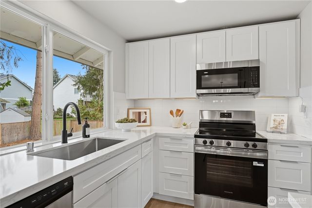 7606 91st Avenue SW, Lakewood, WA 98498